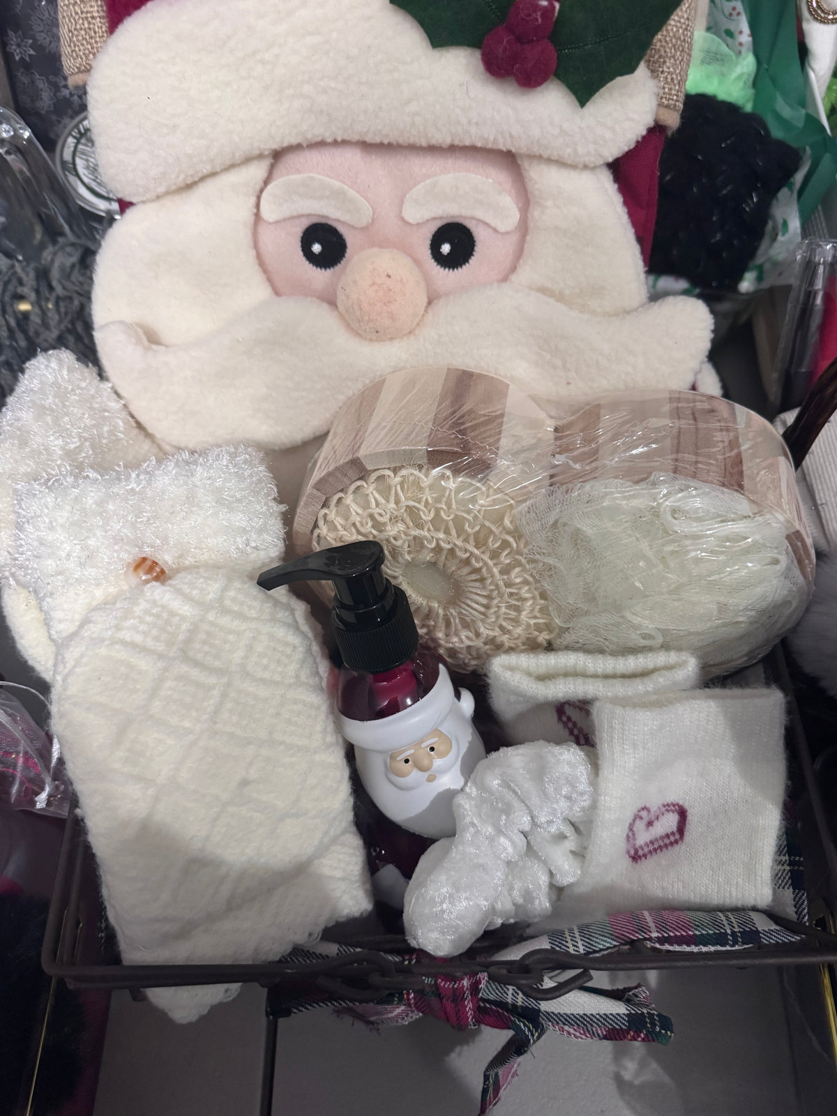 Cozy Santa Spa Gift Basket (Personalize the Santa stocking with a name of your choice!)